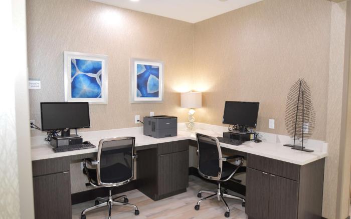 Best Western Plus Pasadena Inn & Suites