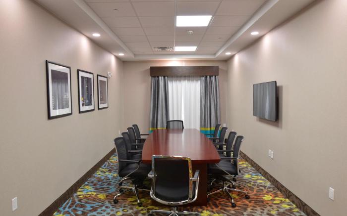 Best Western Plus Pasadena Inn & Suites