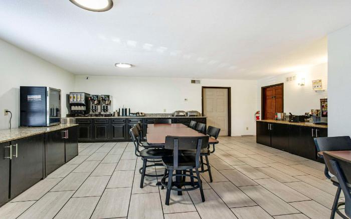 SureStay Plus Hotel by Best Western Sacramento North