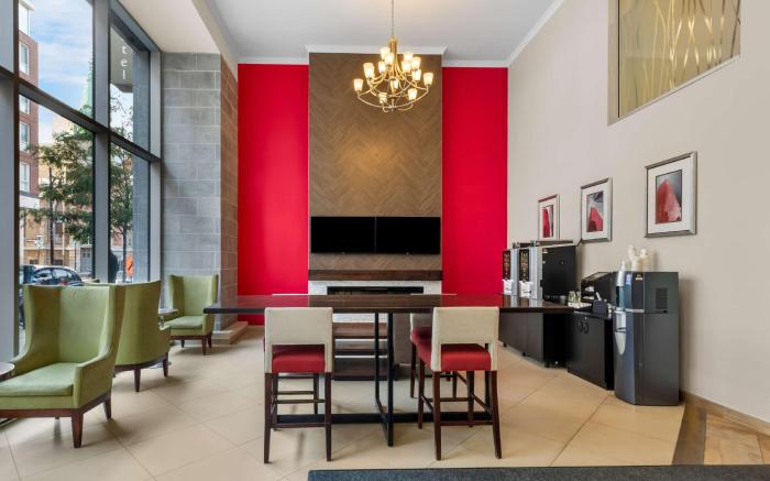 Best Western Plus Hotel Montreal