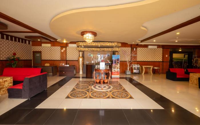 Red Chilies Hotel 
