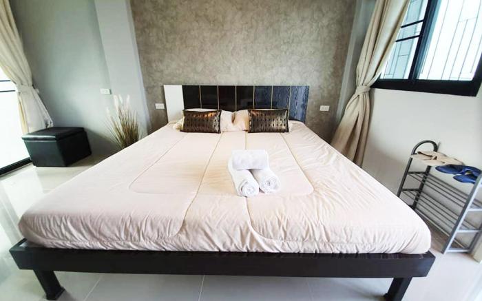 Samutsakorn Condo