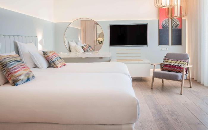 Croisette Beach Hotel Cannes - MGallery Collection