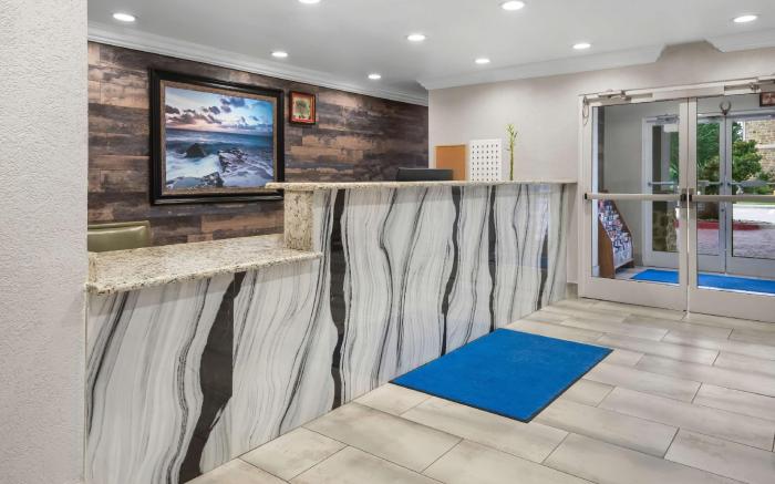 SureStay Plus by Best Western Benbrook Fort Worth