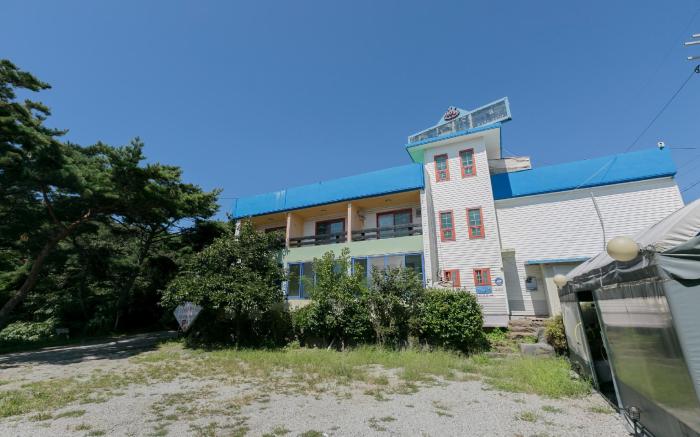 Anmyeondo Gaeulbada pension