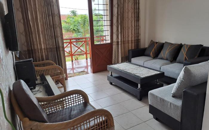 Full House 2 Bedroom at VILA PANDERMAN HILL