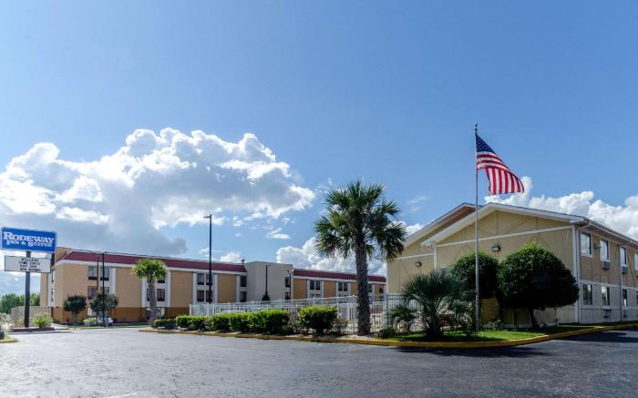 Rodeway Inn & Suites Jacksonville near Camp Lejeune