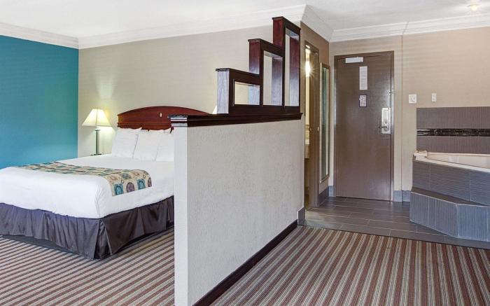 Ramada by Wyndham Houston Intercontinental Airport South