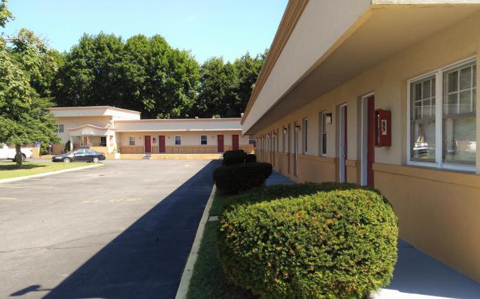 Motel 6 Tinton Falls, NJ - Neptune