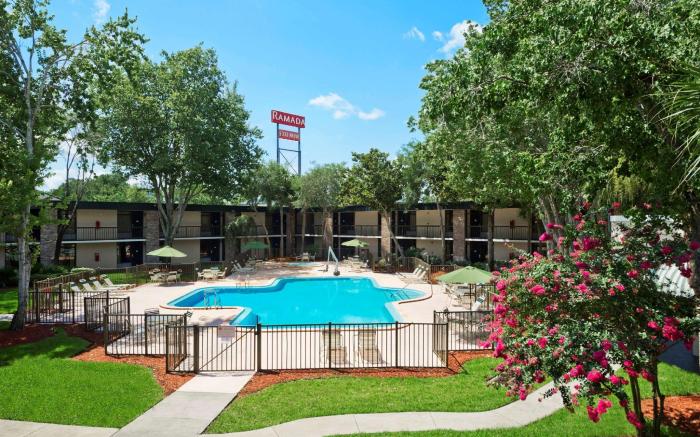 Ramada Hotel & Conference Center by Wyndham Jacksonville