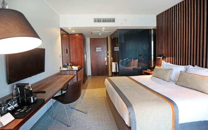 DoubleTree by Hilton Santiago Kennedy
