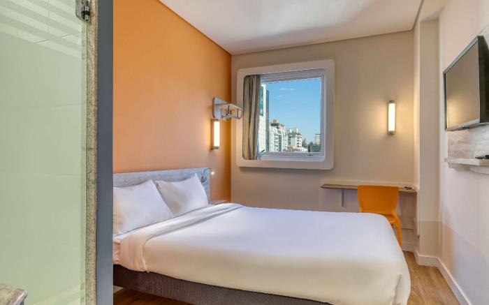 IBIS BUDGET BH SAVASSI