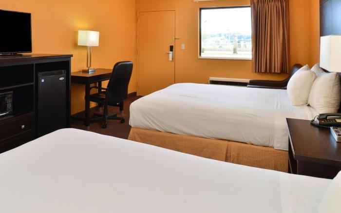 Days Inn & Suites by Wyndham Byram