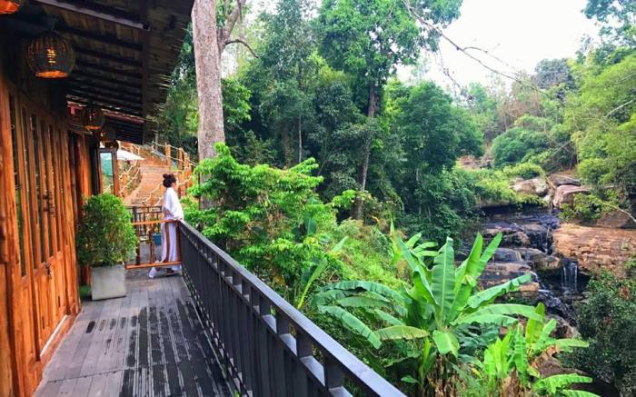 Sainamtok Resort