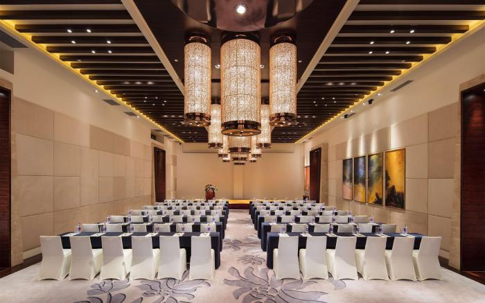 Hilton Linzhi Resort