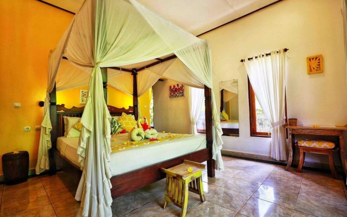 KIRANA HOMESTAY (SUNSHINE BUNGALOW)