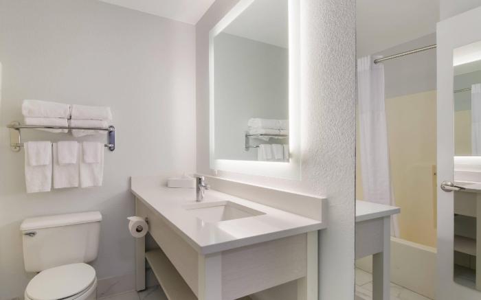 MainStay Suites Raleigh - Cary