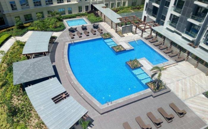 EightyOne Newport Boulevard Condotel CLUSTER 1-7N