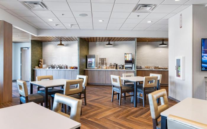 Fairfield by Marriott Inn & Suites San Francisco Airport Oyster Point Area