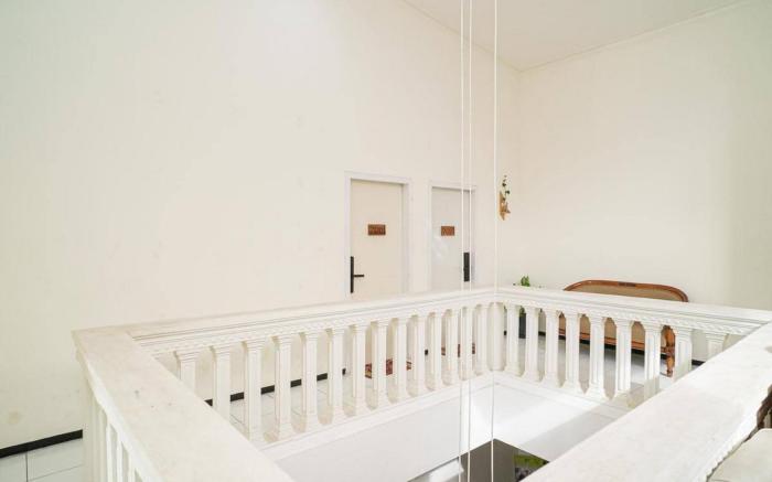 RedDoorz Syariah @ Mitra Guest House.