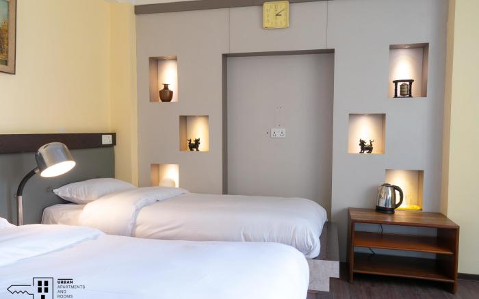 Urban Apartments and Rooms- Deluxe Room 1 