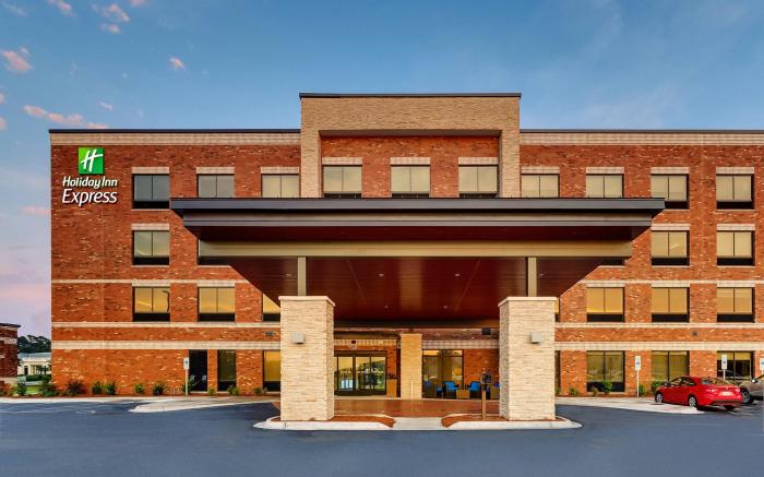 Holiday Inn Express Wilmington - Porters Neck By IHG