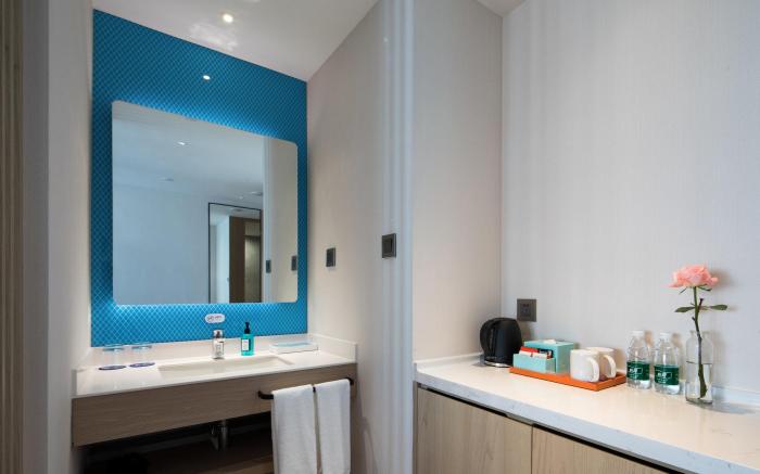 Holiday Inn Express Shenzhen Haiyuan City By IHG