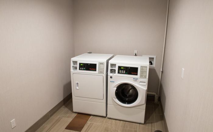 Holiday Inn Express & Suites Dayton North - Vandalia By IHG