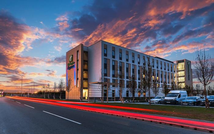 Holiday Inn Express Bicester By IHG