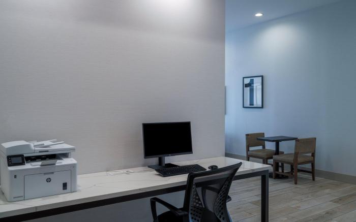 Staybridge Suites Louisville Expo Center By IHG