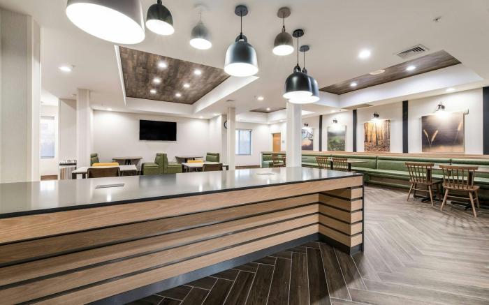 Fairfield by Marriott Inn & Suites Greensboro Coliseum Area