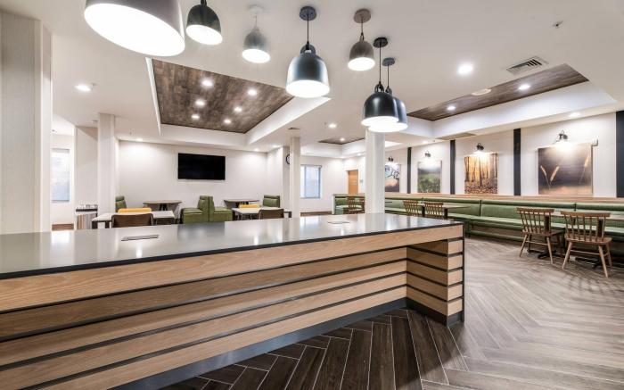 Fairfield Inn & Suites Greensboro Coliseum Area