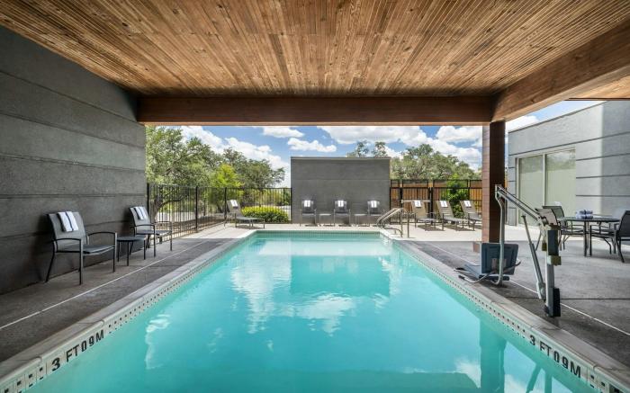 Fairfield by Marriott Inn & Suites San Antonio Medical Center