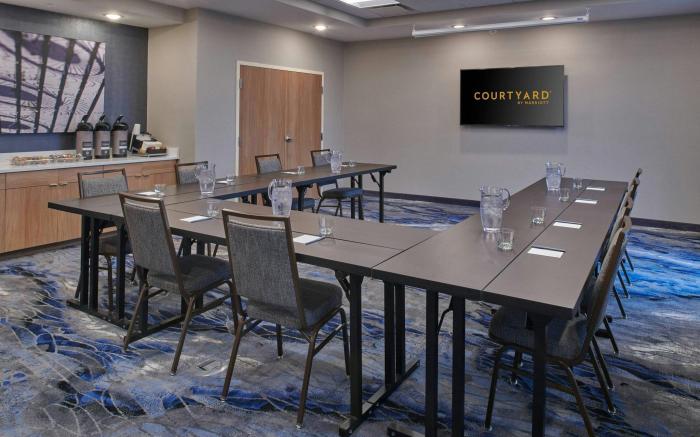 Fairfield by Marriott Inn & Suites Louisville Jeffersonville