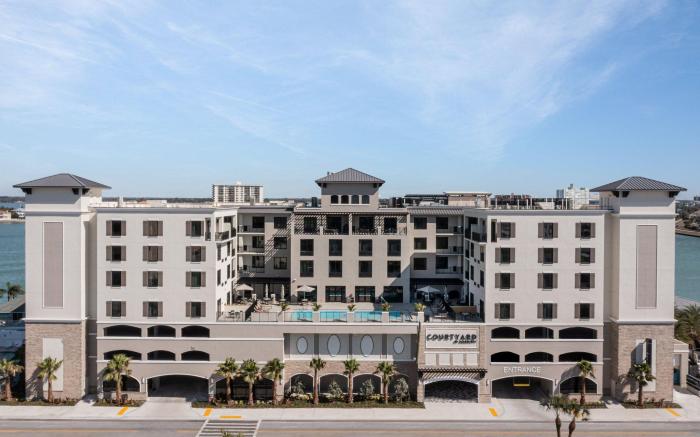 Courtyard Clearwater Beach