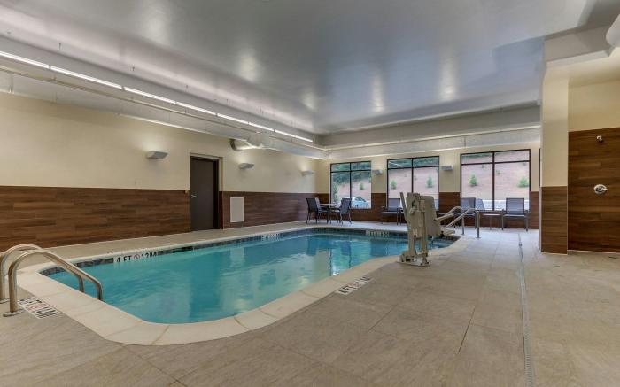 Fairfield by Marriott Inn & Suites Asheville Weaverville