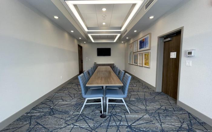 Holiday Inn Express and Suites Ft. Smith Airport By IHG