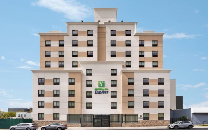 Holiday Inn Express Jamaica - JFK AirTrain - NYC By IHG