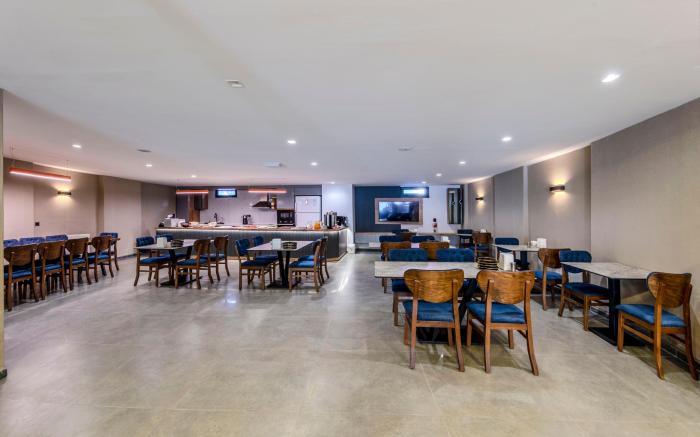 Evim Hotel