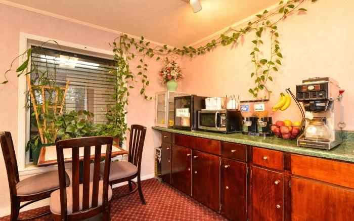 Americas Best Value Inn Heflin