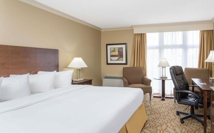 Ramada by Wyndham Cornwall