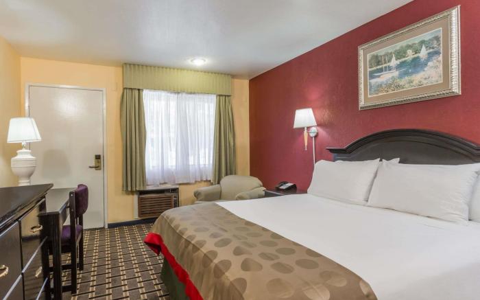 Country Inn & Suites by Radisson, Vallejo Napa Valley, CA