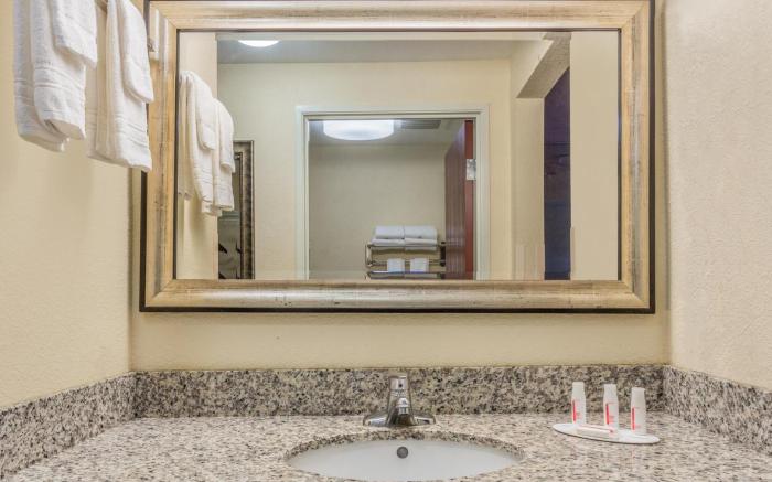 Ramada by Wyndham Panama City
