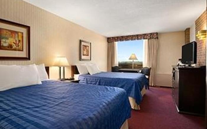 Ramada by Wyndham Lethbridge