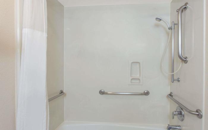 Ramada by Wyndham Fresno Northwest