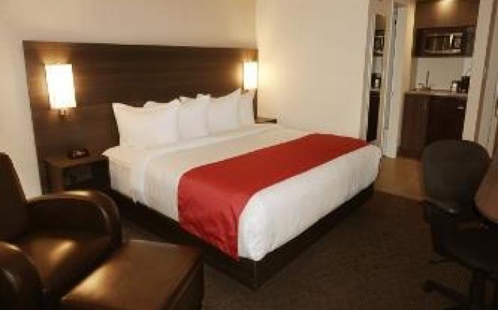 Quality Inn & Conference Centre Kingston Central