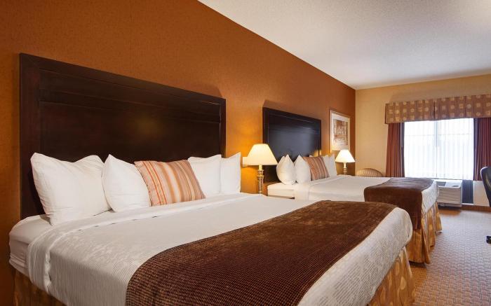 La Quinta Inn & Suites by Wyndham Lackawanna