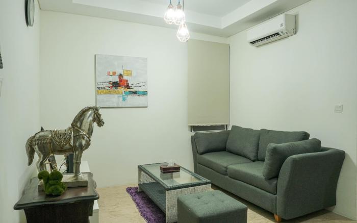 Luxury Design 1BR L'Avenue Pancoran By Travelio