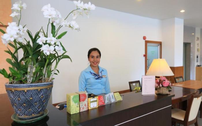J Town serviced Apartments&hotel