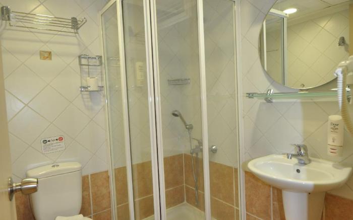 Almena Hotel